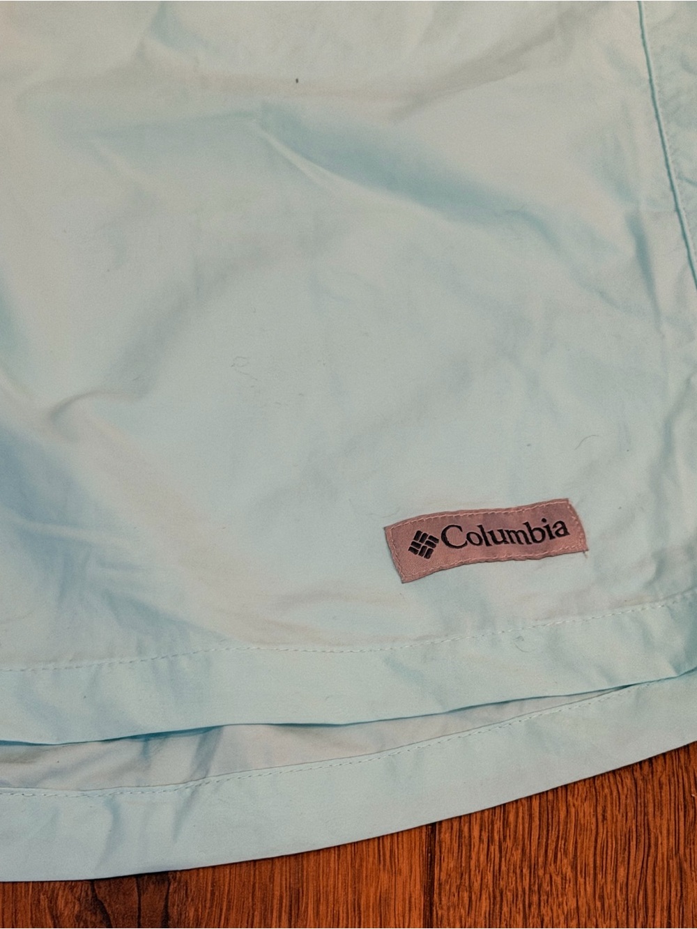 Columbia Men’s Pale Blue Athletic Shorts - Picture 2 of 3